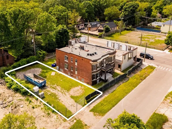 1811 Fischer St, Detroit, MI 48214