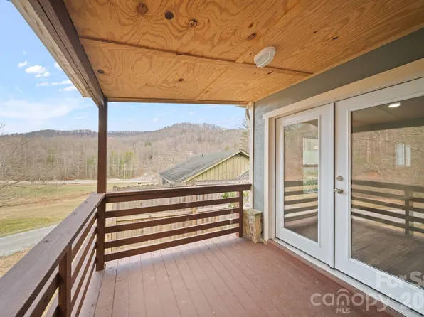 86 Chestnut Hill Rd, Gerton, NC 28735