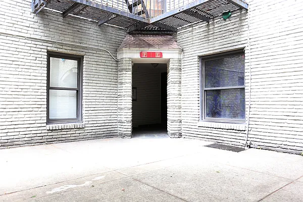 Sold by Keller Williams Realty Landmark II | media 3