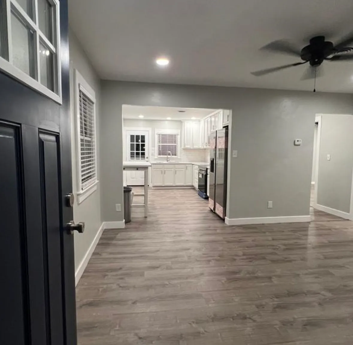 2 bed, 850 sqft, $1,900 — Photo 2