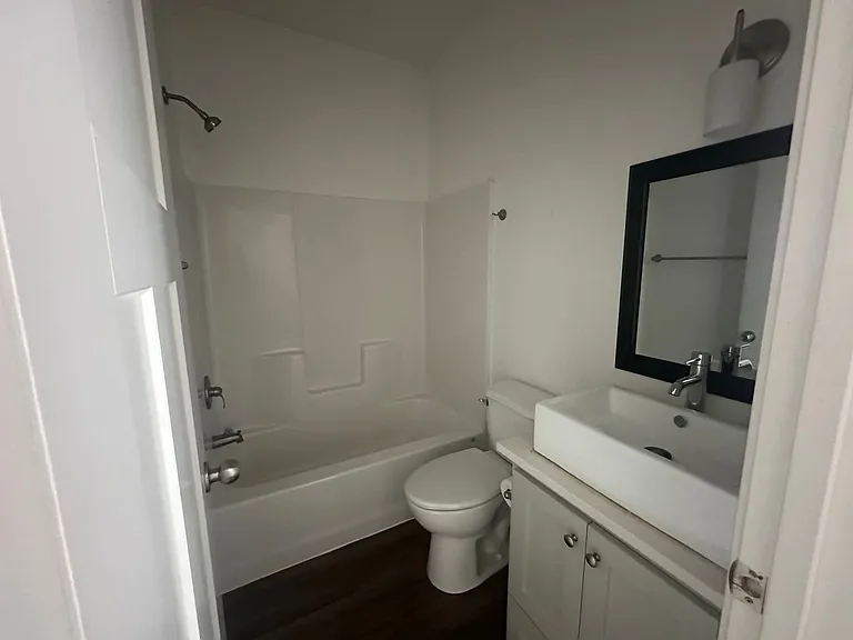205 Gordon St — Photo 12