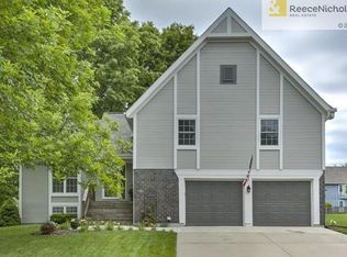 4166 SW Lafayette Pl, Lees Summit, MO 64082
