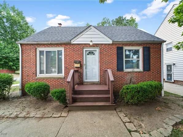 27190 Shoreview Ave, Euclid, OH 44132