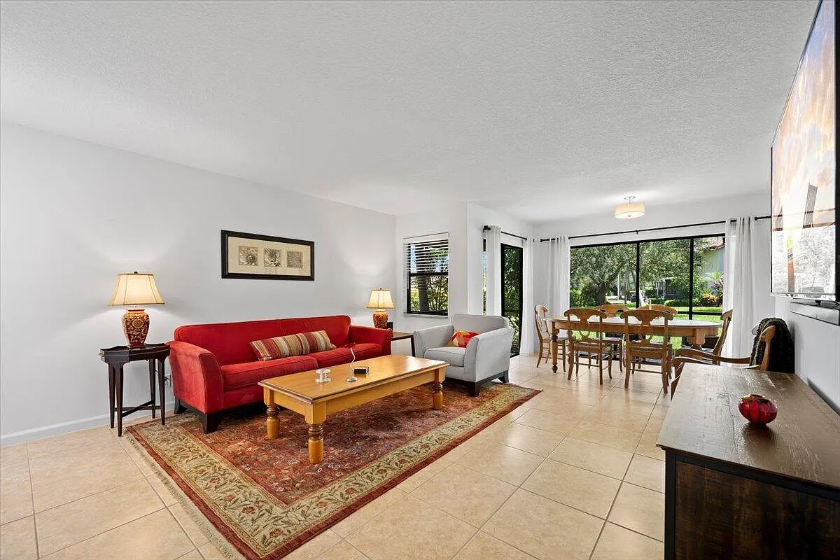 2 bed, 2.0 bath, 1202 sqft, $4,000 — Photo 1