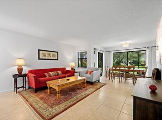 12660 Shoreline Dr APT 1A, Wellington, FL 33414