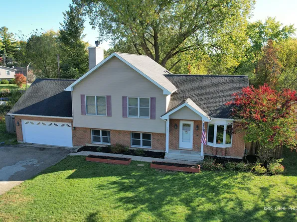 269 Lakewood Dr, Antioch, IL 60002