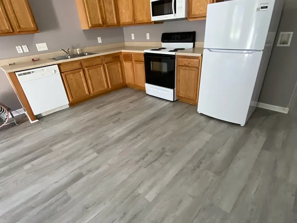 1010 Cedar Village Trl