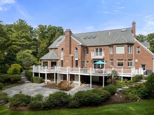 4 Southwest Cir, Sudbury, MA 01776