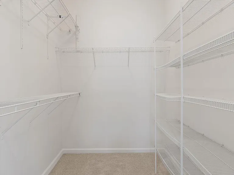 2225 Potomac Club Pkwy — Photo 28