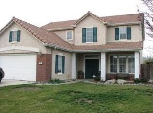 924 W Pebble Dr, Hanford, CA 93230
