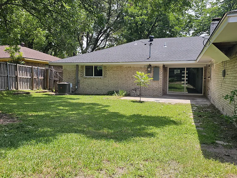6917 Allview Ln — Photo 17