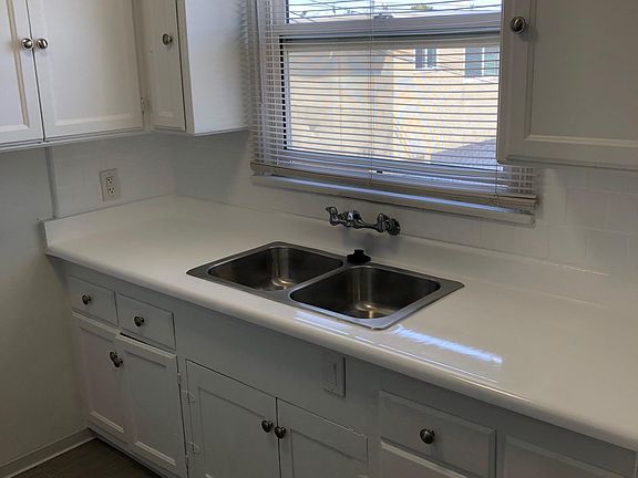 2nd image of 4678B Cherokee Ave #4678-B