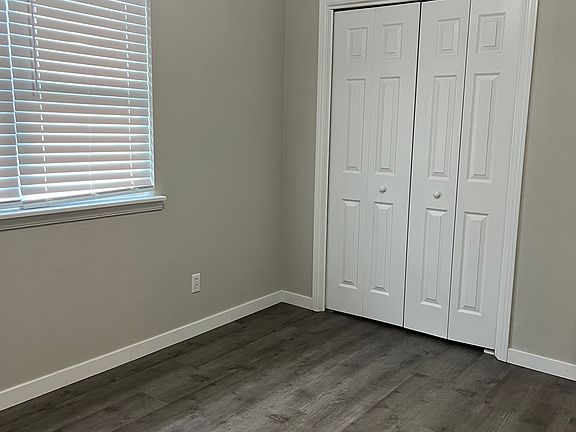2nd image of 908 S Choctaw Ave
