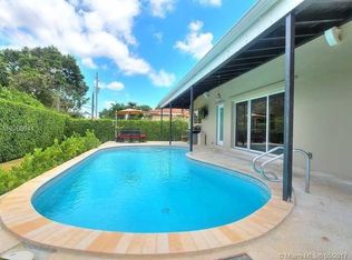 3614 Riviera Ct, Coral Gables, FL 33134