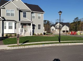 15 Prairie Ln, Bayville, NJ 08721