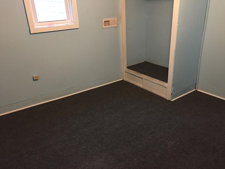 1st image of 168 Brinkman Ave