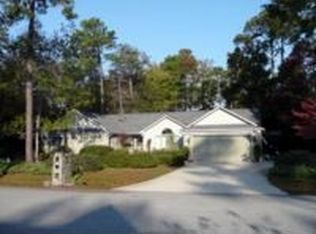101 Beechwood Dr, Morehead City, NC 28557
