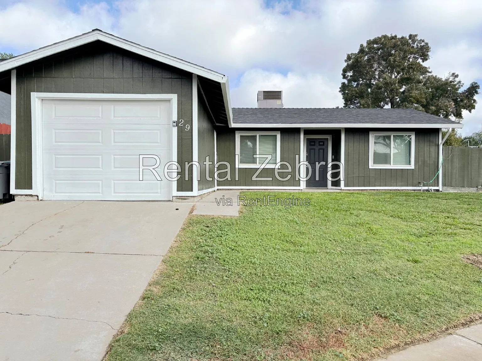 3 bed, 2.0 bath, 1095 sqft, $1,825 — Photo 1