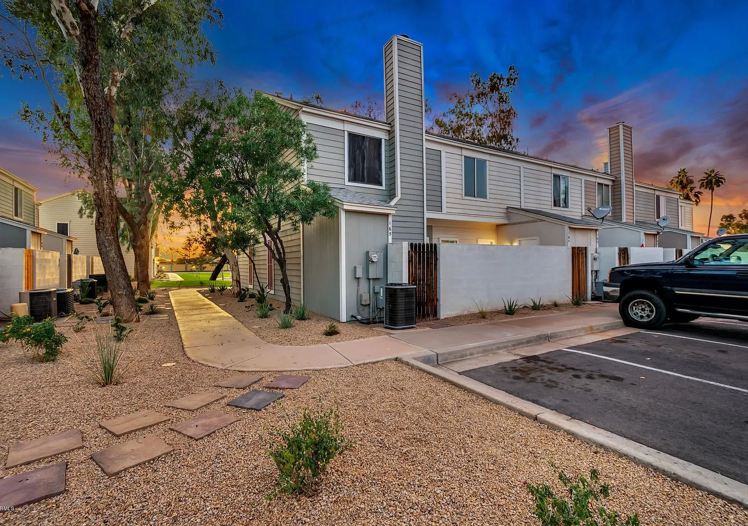 Chandler Townhome — Photo 4
