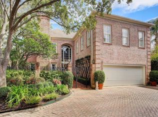 28 W Oak Dr, Houston, TX 77056