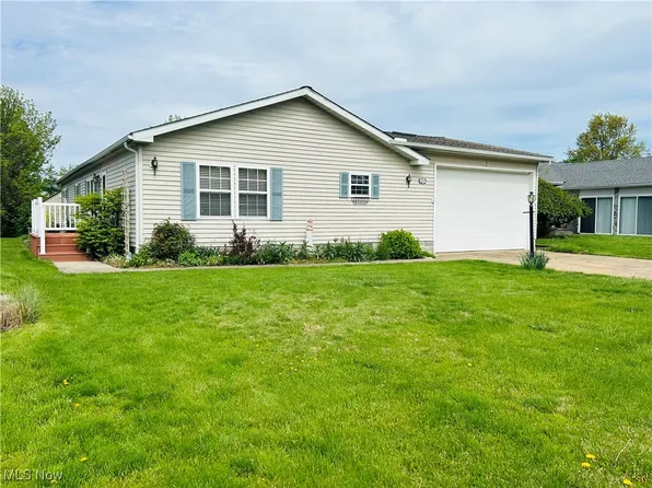 2270 S Commodore Ct, Lakeside Marblehead, OH 43440