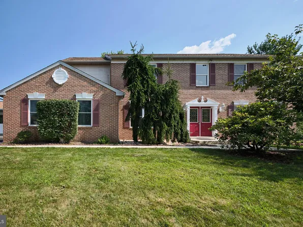 571 Constitution Rd, Lansdale, PA 19446