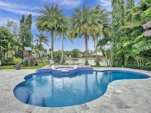 2482 Poinciana Court, Weston, FL 33327