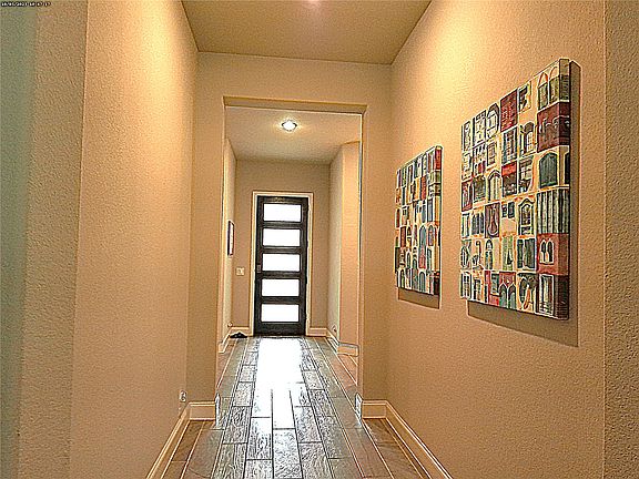 3rd image of 1734 Summer Ln