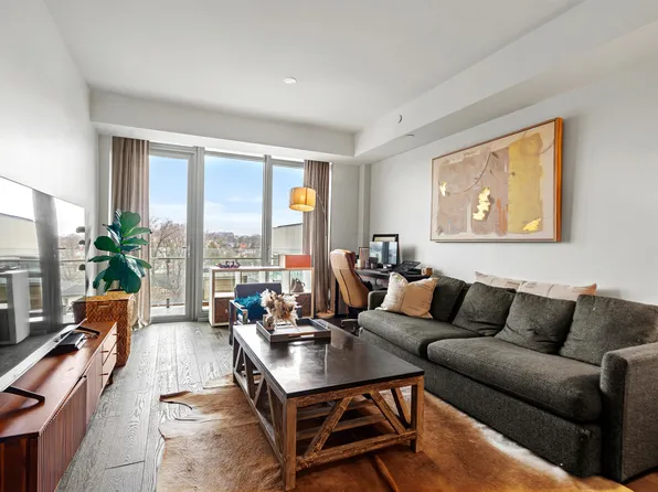 320 Adolphus Avenue 612 image 2 of 21