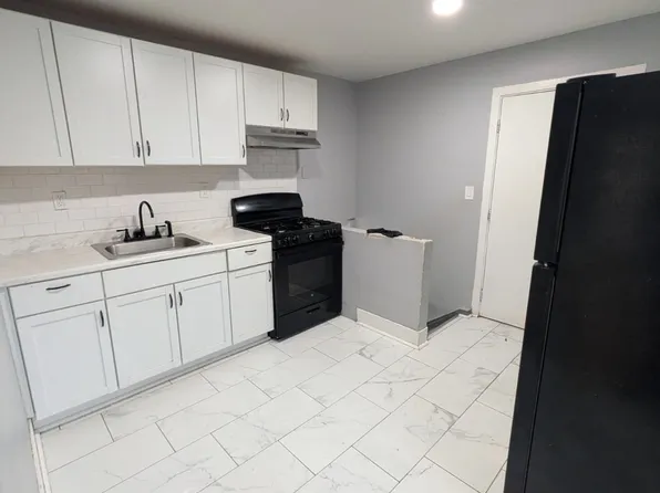 134 Rock Creek Rd, New Haven, CT 06515