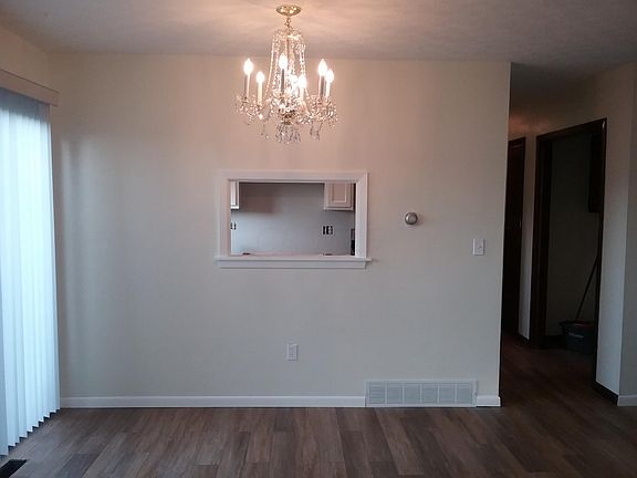 3rd image of 6752 Sharon Woods Blvd