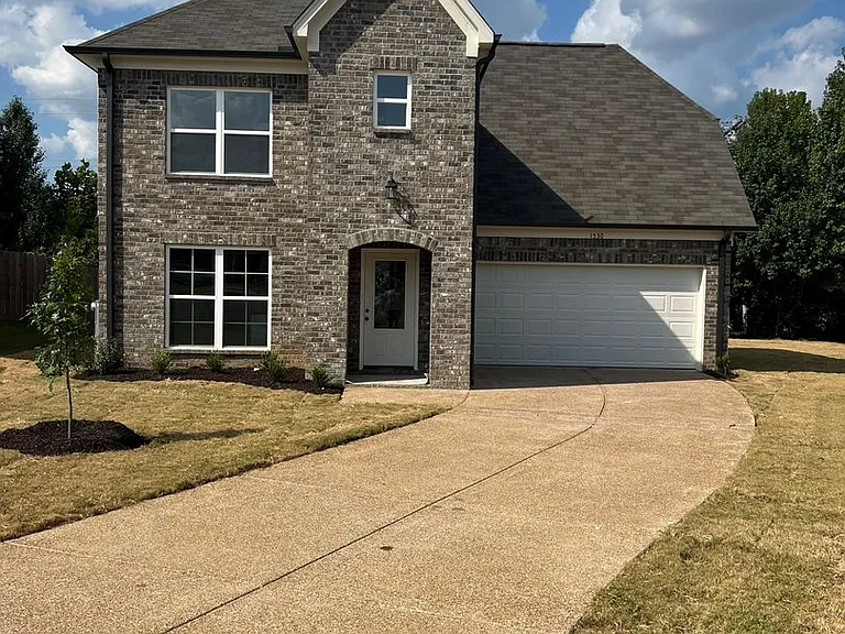 1530 N Goodlett Grove Cv — Photo 1