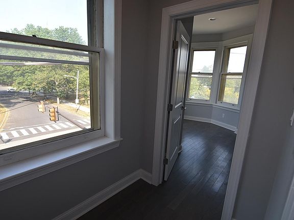 4th image of 4100 Parkside Ave #3EE