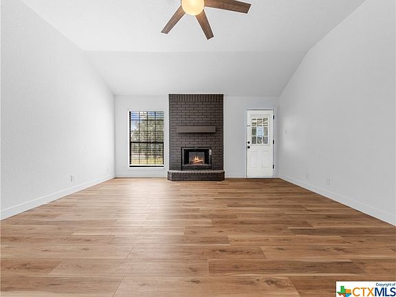 3rd image of 3904 Sawtooth Dr