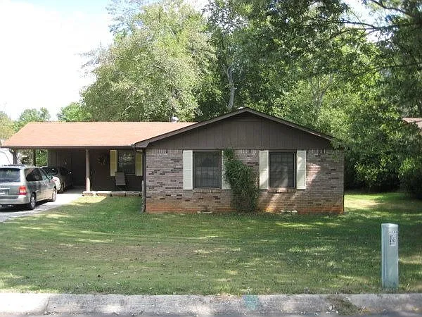 6140 Landover Cir photo 1