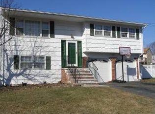 63 Clover Hill Dr, Flanders, NJ 07836