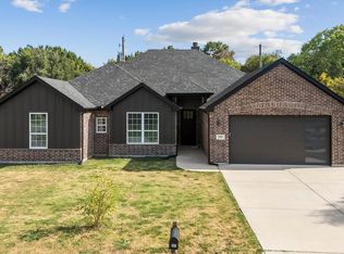 101 Darrell Dr, Heath, TX 75032