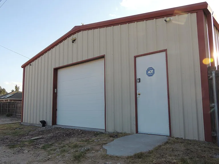 1003 N Doris Ave — Photo 26