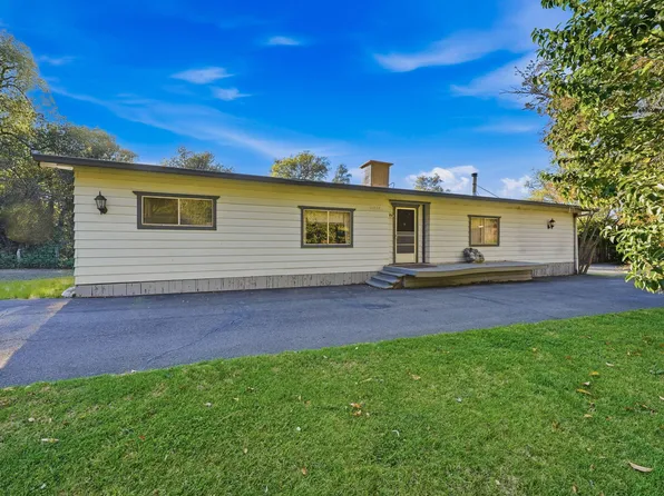 11972 Bella Vista Ct, Bella Vista, CA 96008