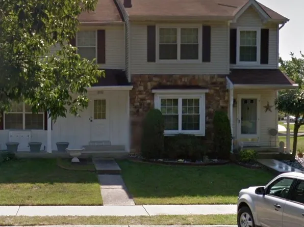 33 Dunmoor Ct S, Hamilton, NJ 08690