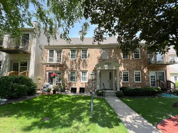 6812 Old Sauk Court, Madison, WI 53717