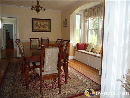 dining room window seat with storage