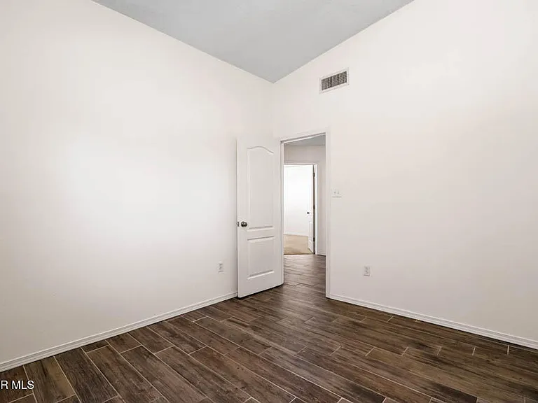 14266 Gil Reyes Dr — Photo 31