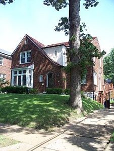 7487 Kingsbury Blvd, Saint Louis, MO, 63130