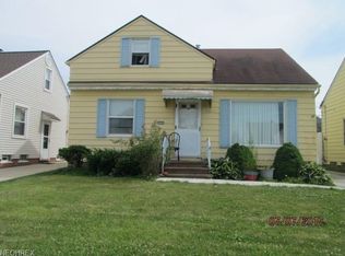 16014 Maplewood Ave, Maple Heights, OH 44137