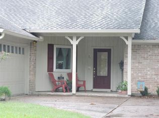 27 Devonshire Dr, Conroe, TX 77304