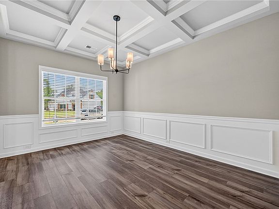 4th image of 187 Denali Ln