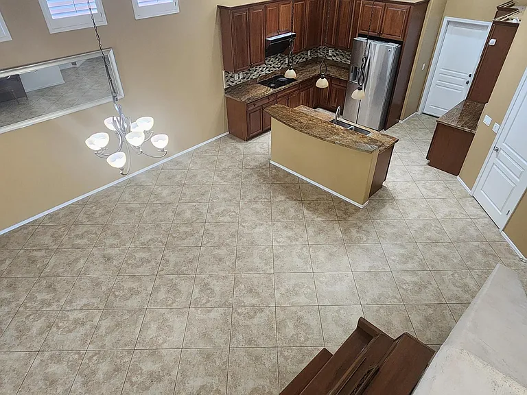 10706 N Hewitt Pl — Photo 17