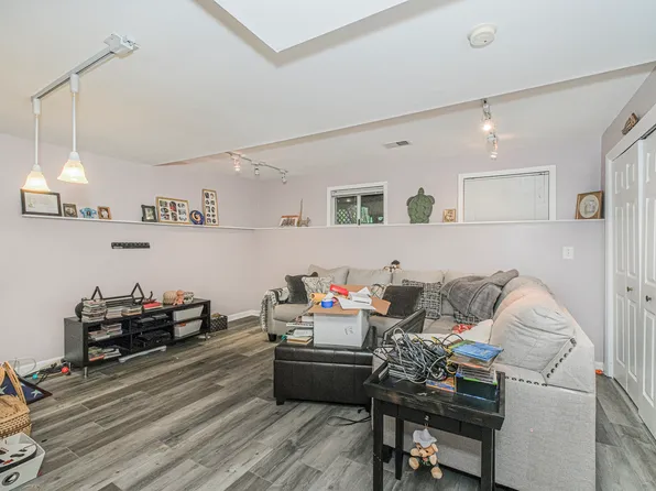 20 Notus Avenue image 16 of 44