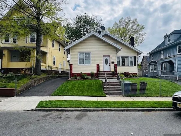 44 Scheerer Ave, Newark, NJ 07112